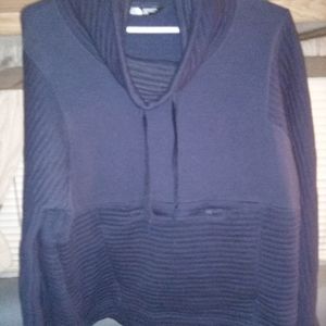 North face pullover